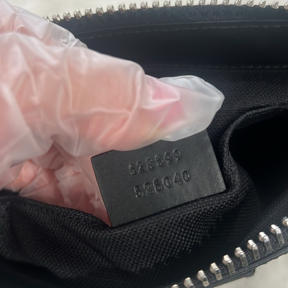 Gucci Black GG Supreme Messenger Bag unisex - Picture 8 of 13